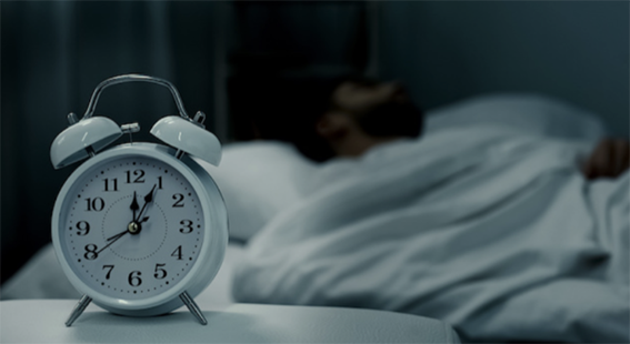 年を取ると睡眠の質が悪くなるってホント？